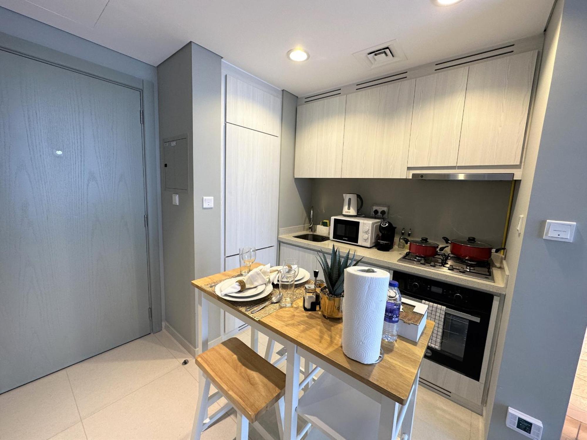 Easygo - Affordable 1br Close To Public Transit - Zad-13 شقة *